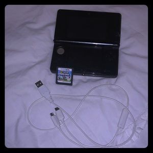 Nintendo 3DS, Super Mario Bros game & charger cord